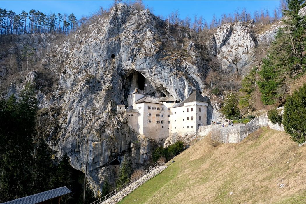 Postojna e Predjama: tra natura e castelli