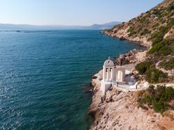 Cefalonia: oltre le spiagge c'è di più